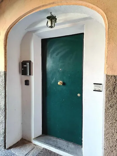 Nel cuore del centro storico di Lucca a ridosso della Cattedrale di San Martino appartamento con accesso autonomo e giardino esclusivo – Photos 9