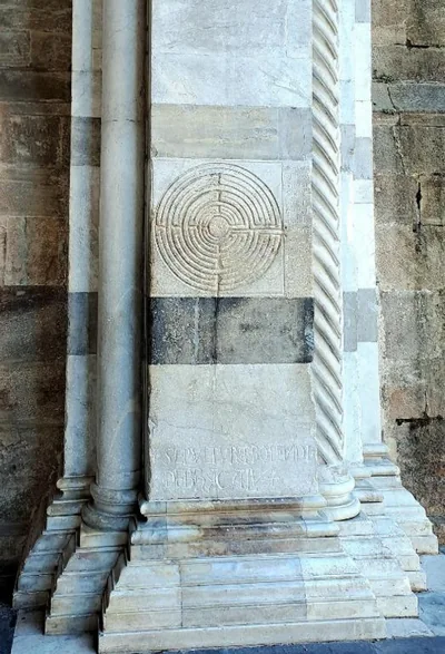 Nel cuore del centro storico di Lucca a ridosso della Cattedrale di San Martino appartamento con accesso autonomo e giardino esclusivo – Photos 14